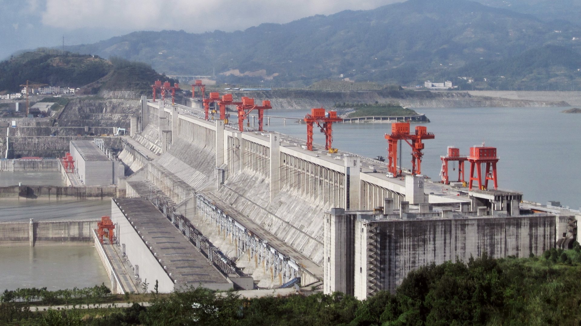 Three Gorges hidroelektrik barajının gerçek fotoğrafı